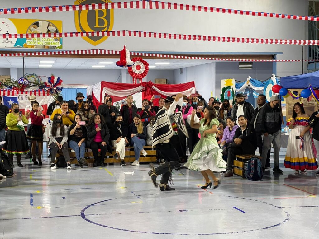 Celebración de Fiestas Patrias con la Chingana Hispanoamericana